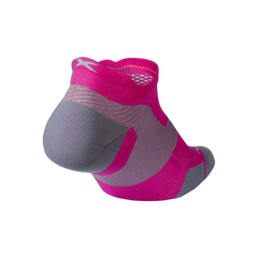 2XU Vectr Socks | Light Cushion | No Show | Magenta / Light Grey