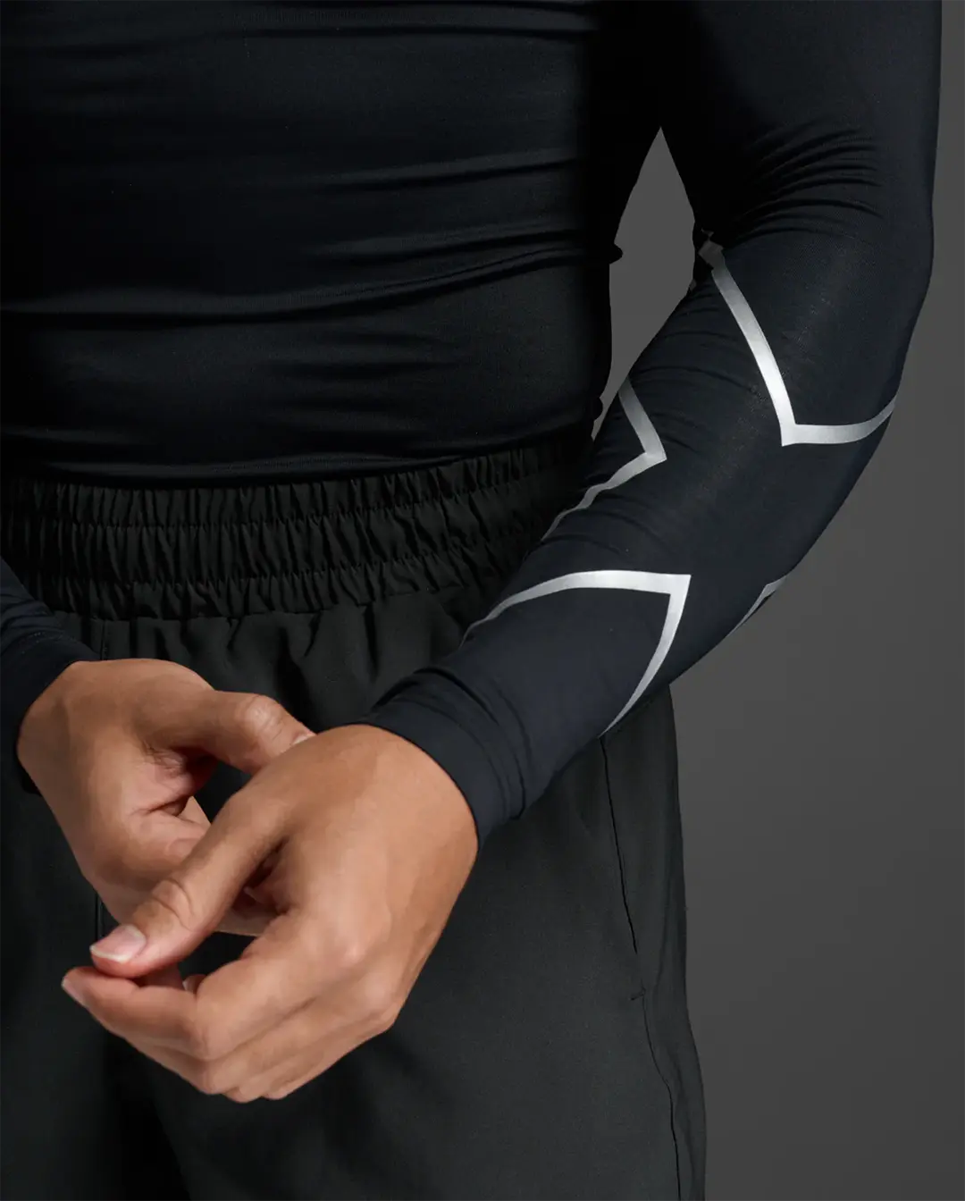 2XU Men's Core Compression Long Sleeve - Black/Silver
