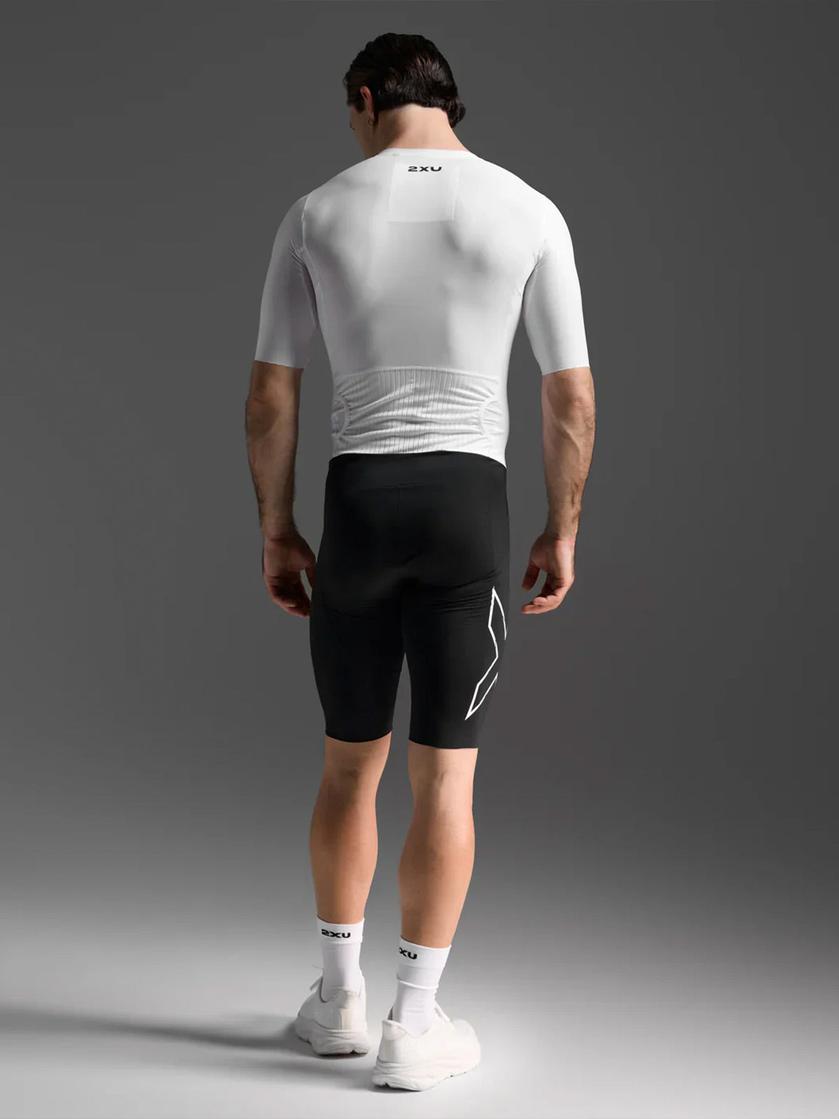 2XU Men's Light Speed React Sleeved Trisuit - Black/White