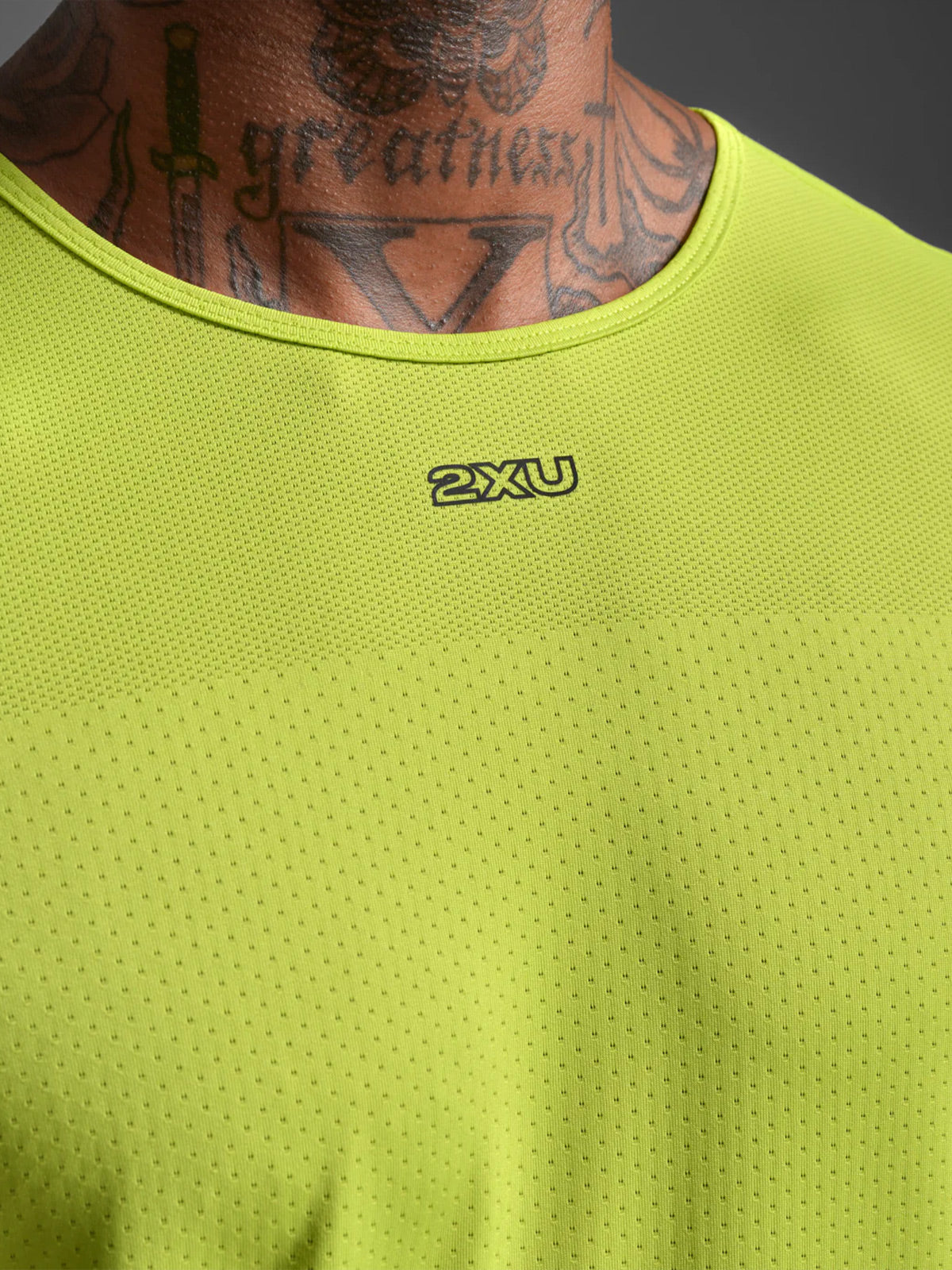 2XU Men's Light Speed Tech Tee - Volt/Black Reflective