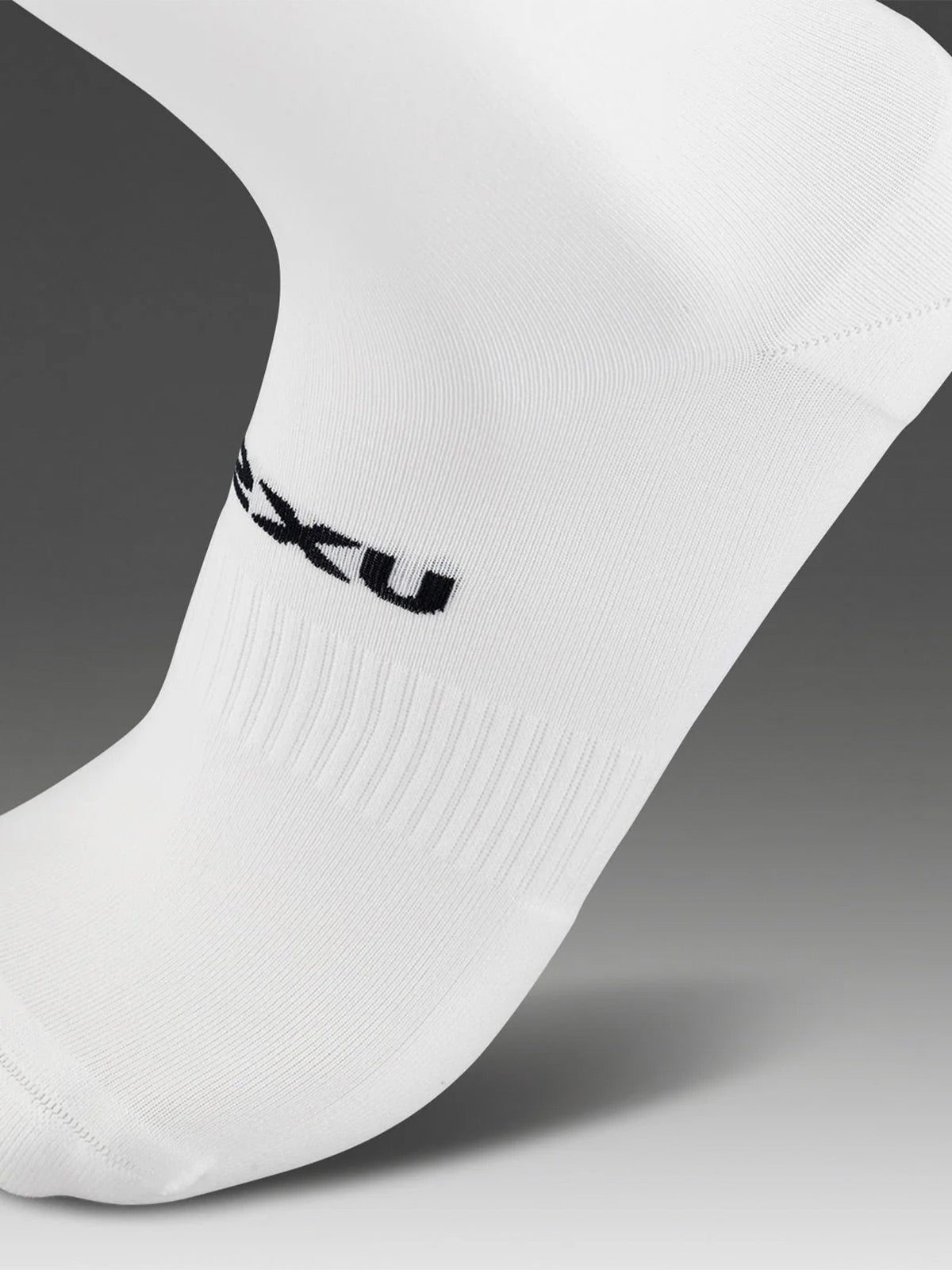 2XU Unisex's Crew Socks 3 Pack - White/Black