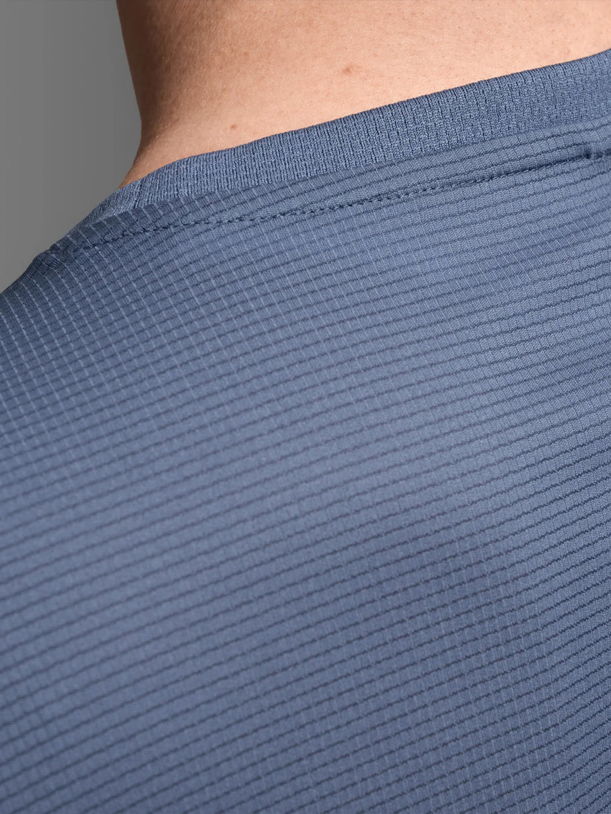 2XU Women's Aero Mesh Tee - Indigo/Indigo Reflective