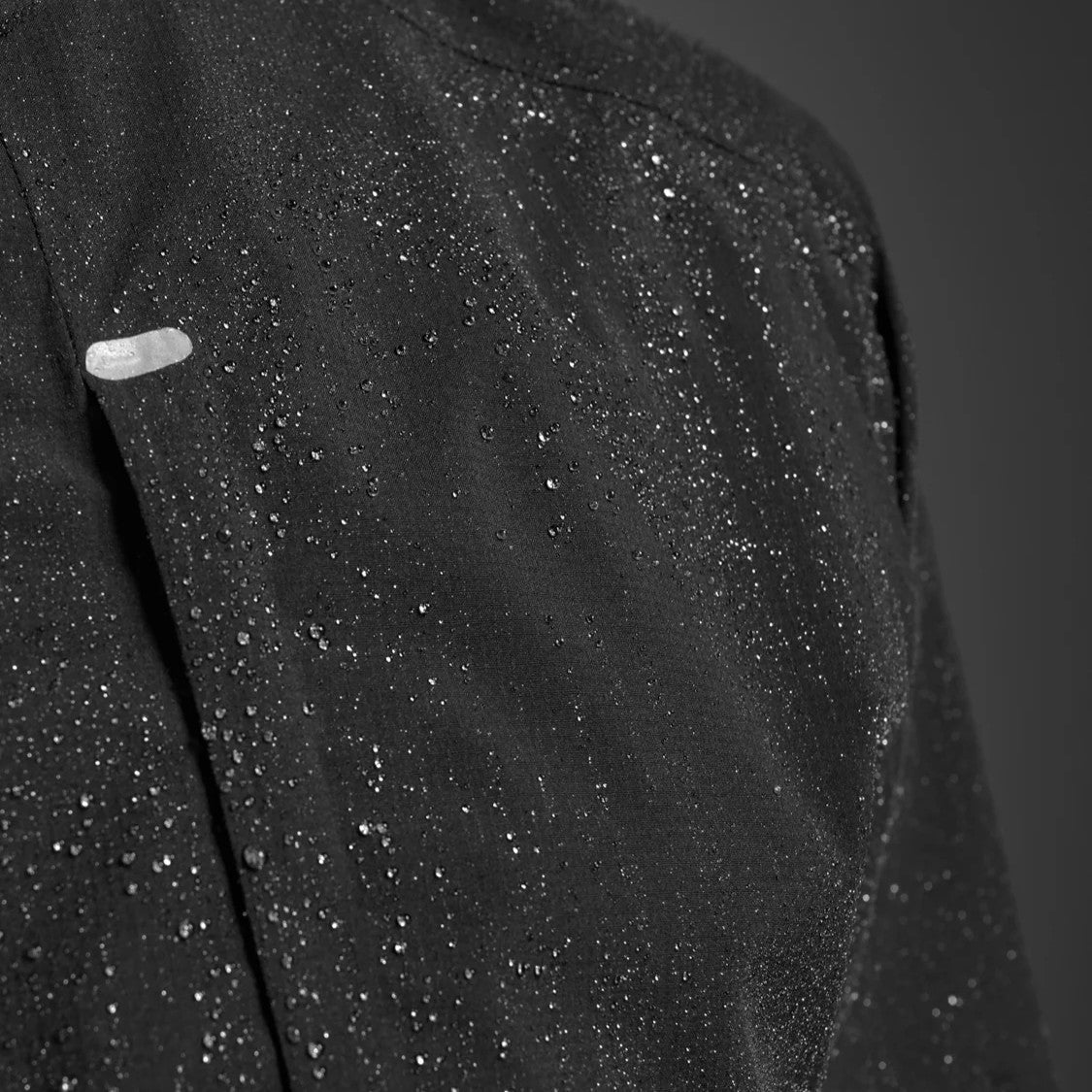 2XU Ignition Shield Jacket | Black / Silver Reflective | Mens