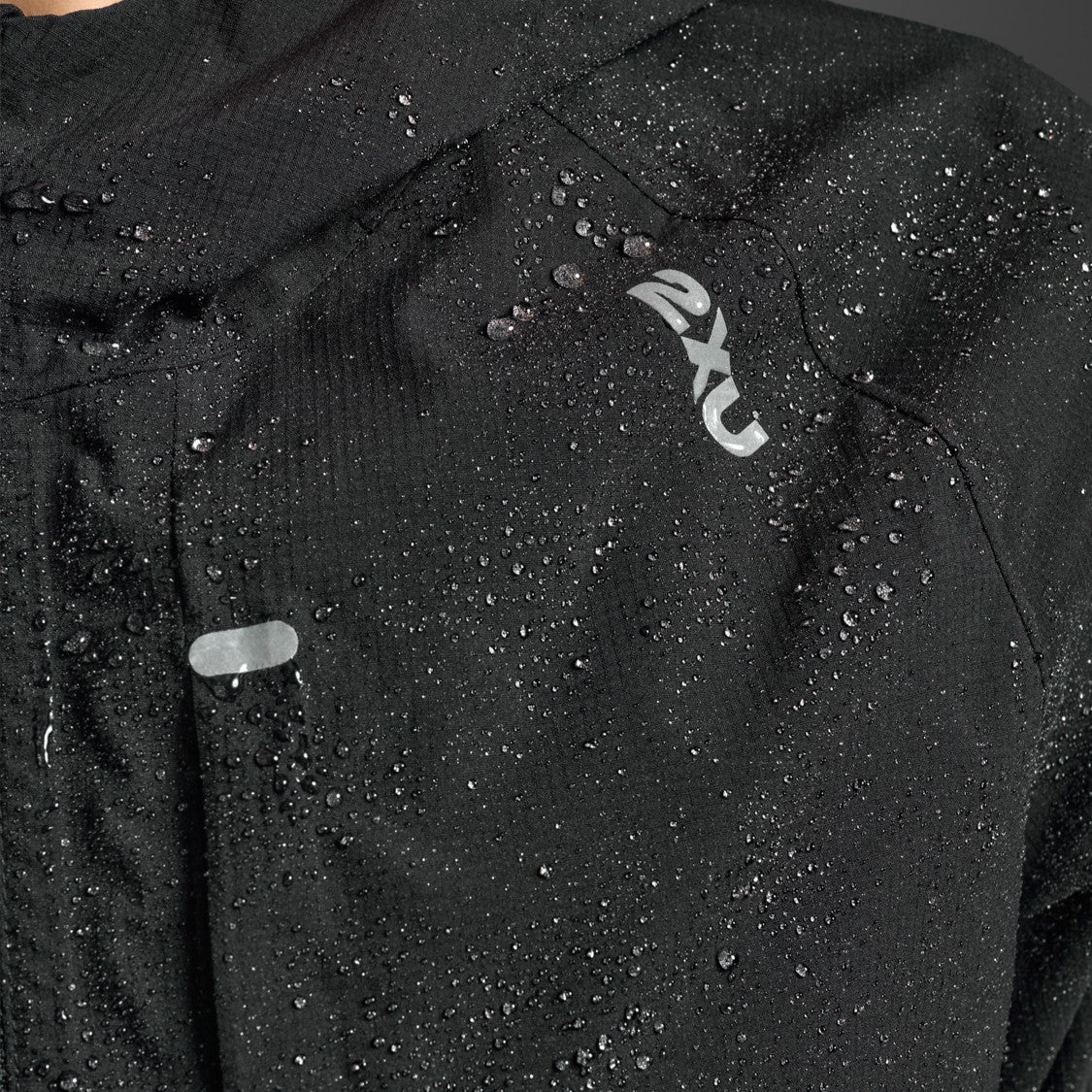 2XU Ignition Shield Jacket | Black / Silver Reflective | Womens