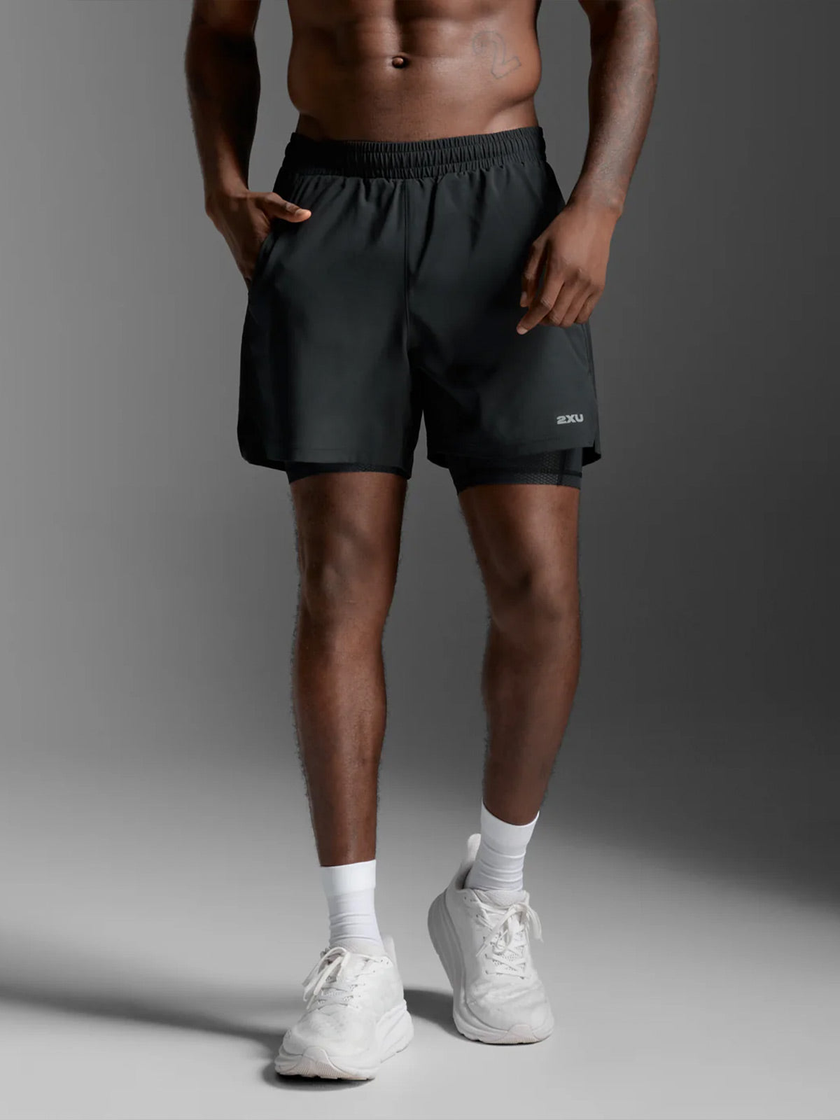 2XU Men's Aero Mesh 2-in-1 5 Inch Short - Black/Silver Reflective