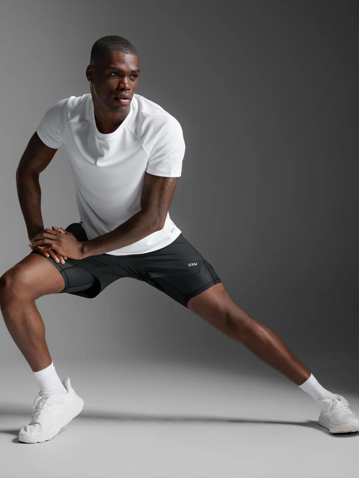 2XU Men's Aero Mesh 2-in-1 5 Inch Short - Black/Silver Reflective