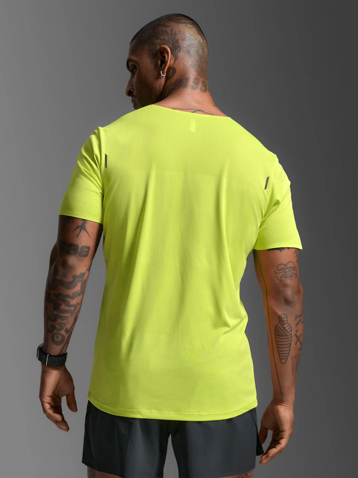 2XU Men's Light Speed Tech Tee - Volt/Black Reflective