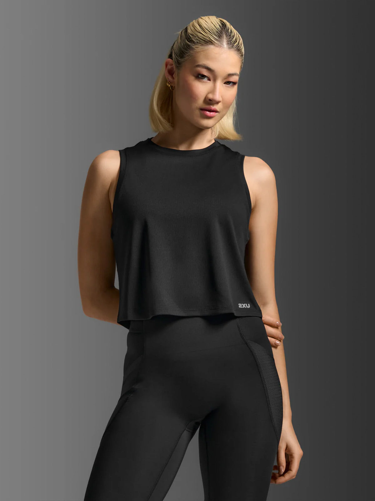 2XU Women's Aero Mesh Crop Tank - Black/Silver Reflective