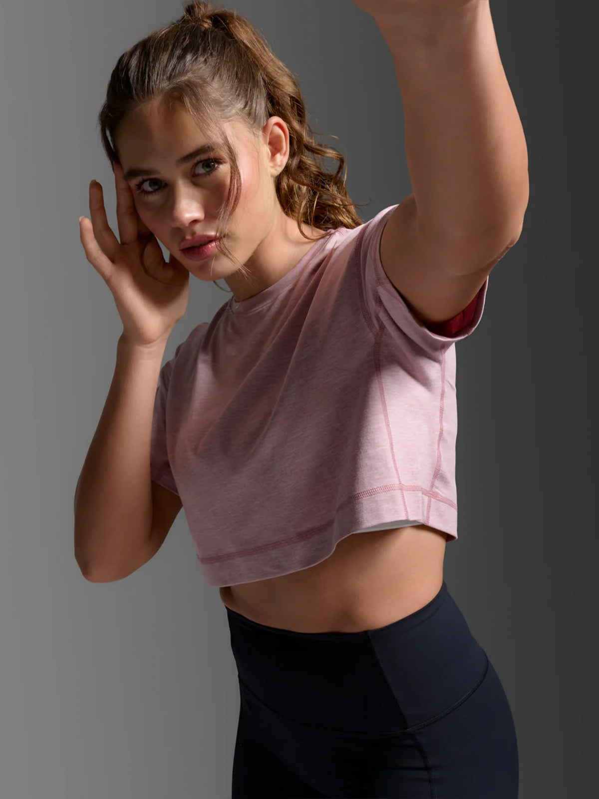 2XU Women's Form Soft Jersey Crop Tee - Cosmetic Pink/Cosmetic Pink