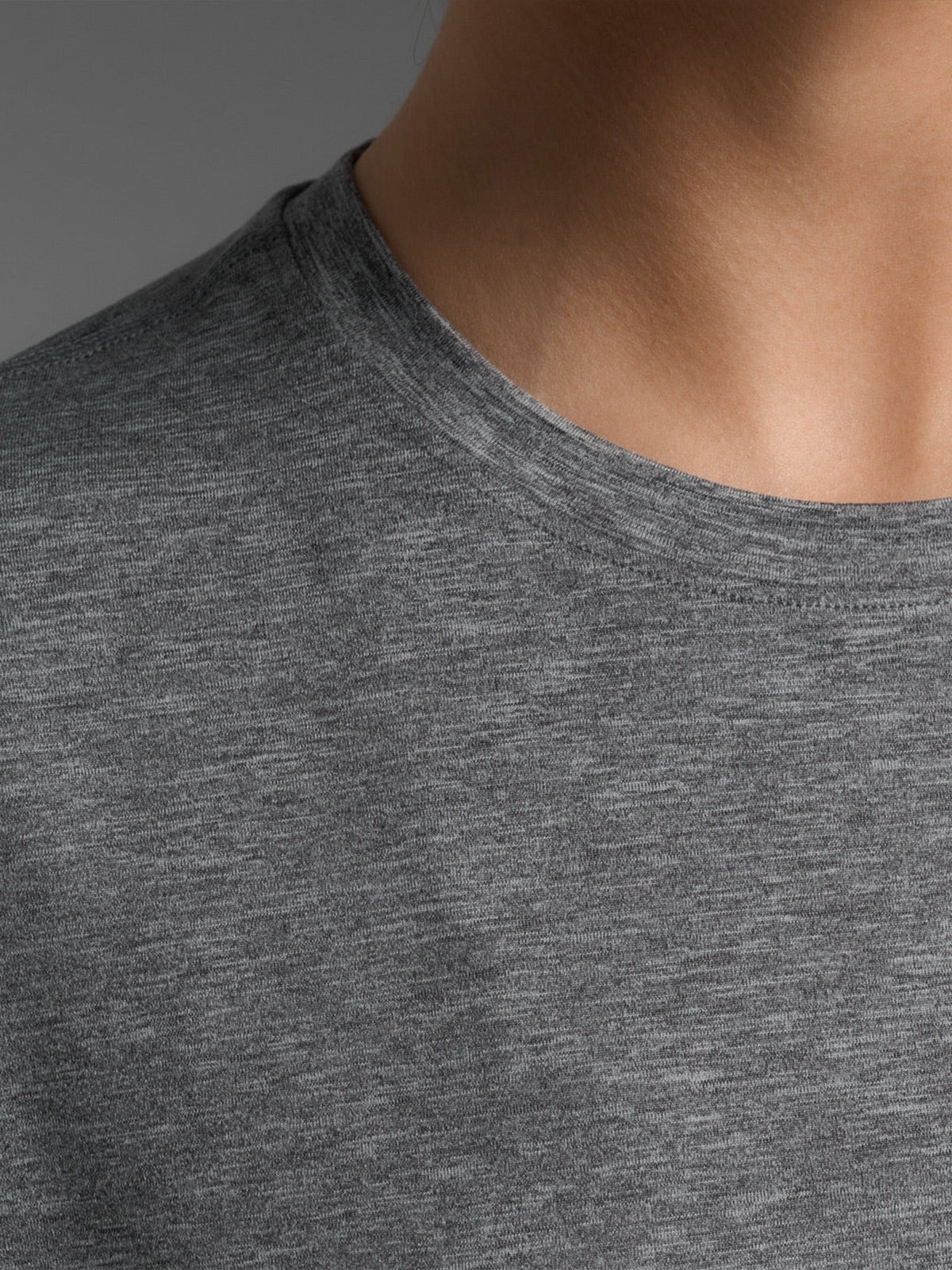 2XU Women's Form Soft Jersey Crop Tee:Harbor Mist/Black