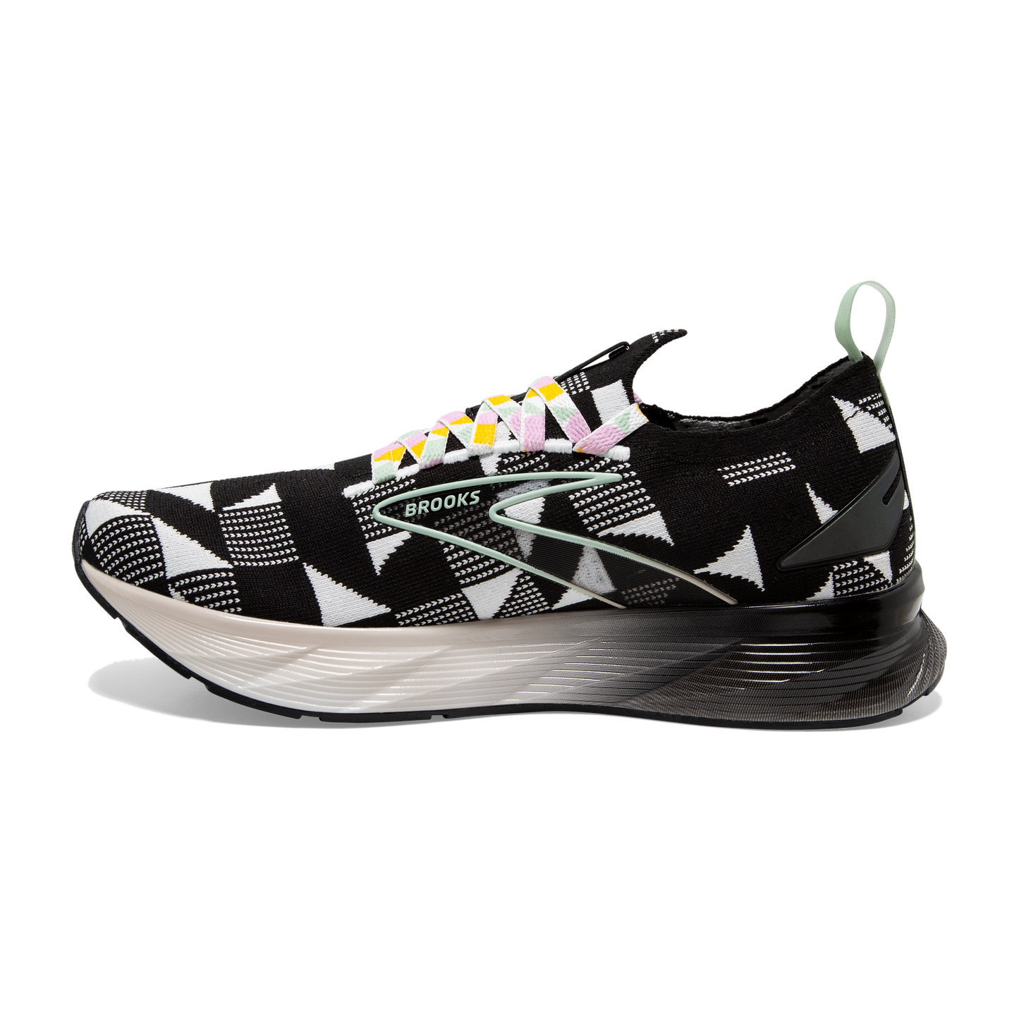 Women's Levitate StealthFit 6