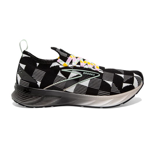 Women's Levitate StealthFit 6