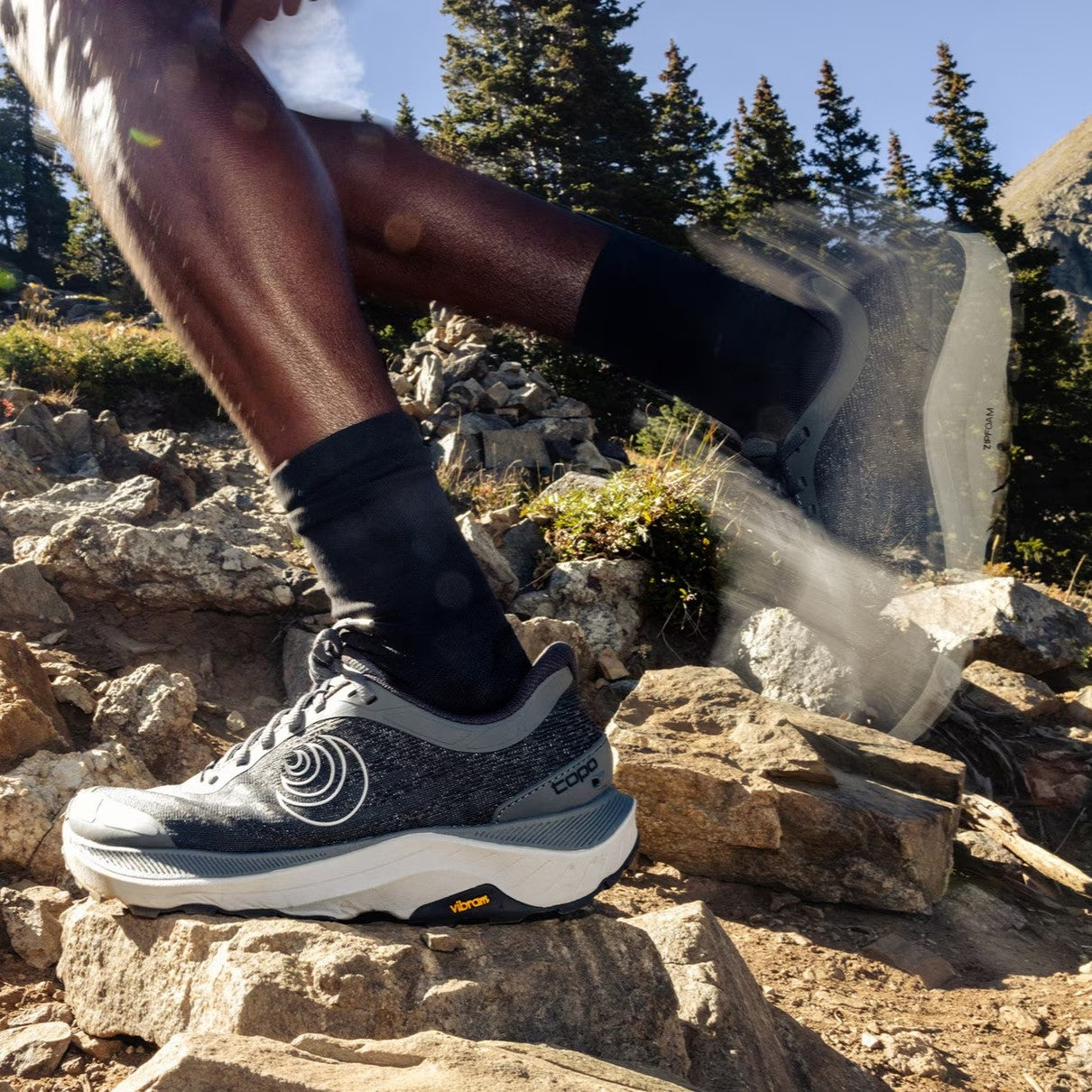 Topo Ultraventure 4 | Grey / Grey | Mens