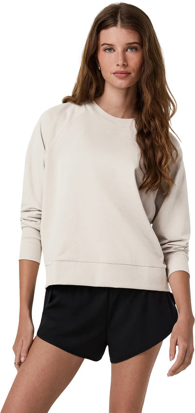 Women's Vuori Long Sleeve Halo Crew