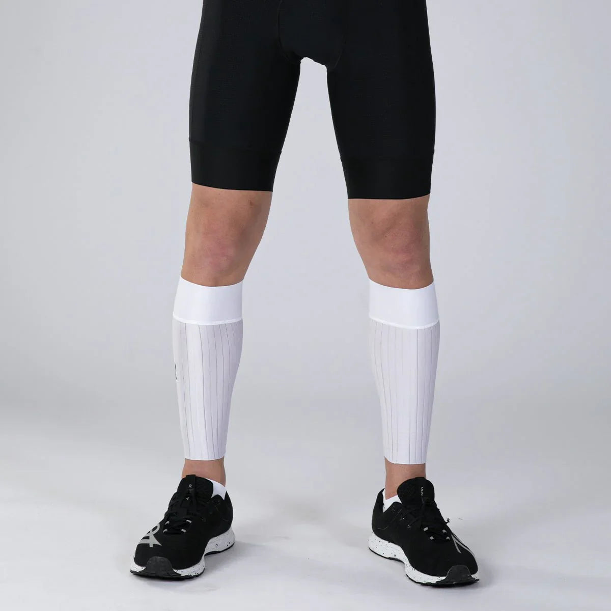 ZOOT Unisex's Aero Calf Sleeves:White